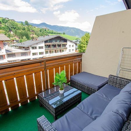 Penthouse Eightyone By All In One Apartments Kaprun Extérieur photo