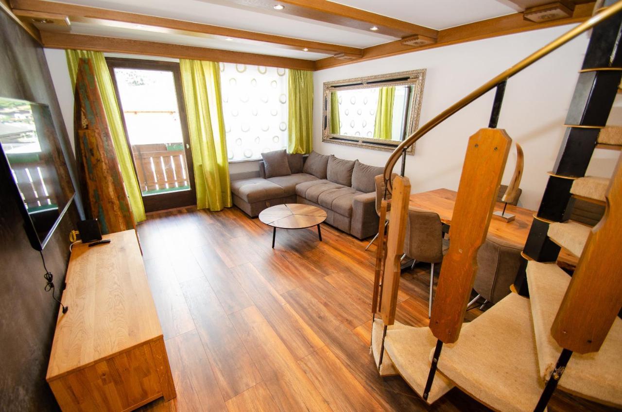 Penthouse Eightyone By All In One Apartments Kaprun Extérieur photo