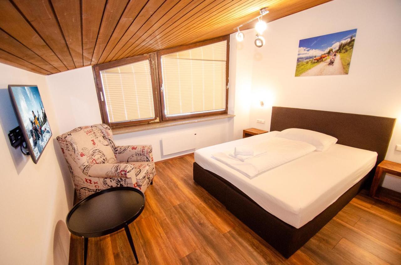 Penthouse Eightyone By All In One Apartments Kaprun Extérieur photo